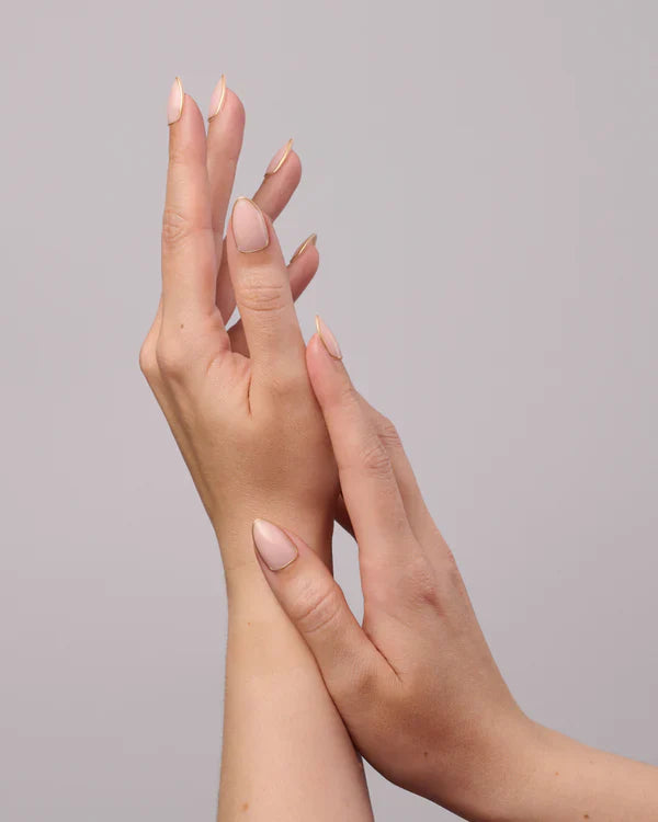 Golden Line (Medium, Almond) - Soft Gel Press Ons