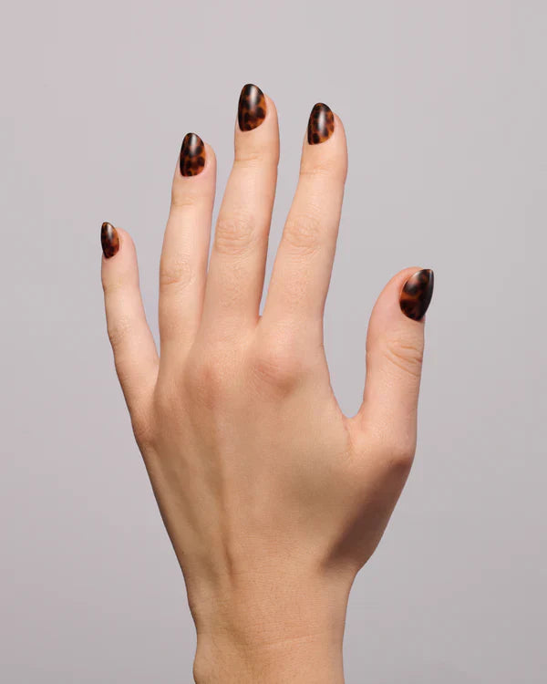 Leo Love (Short, Round) - Soft Gel Press Ons