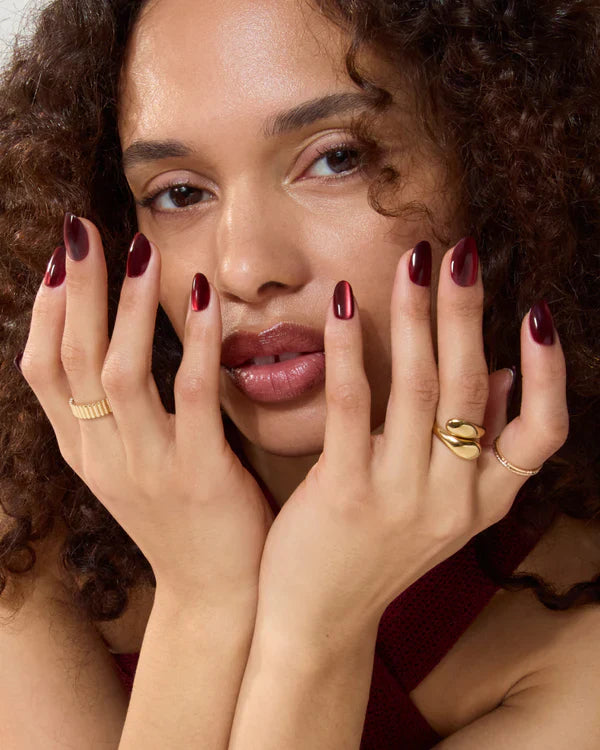 Merlot Glass (Short, Almond) - Soft Gel Press Ons